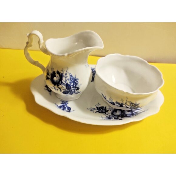 Royal Albert Connoisseur Creamer & Sugar Set Flo Blue - Picture 2 of 8
